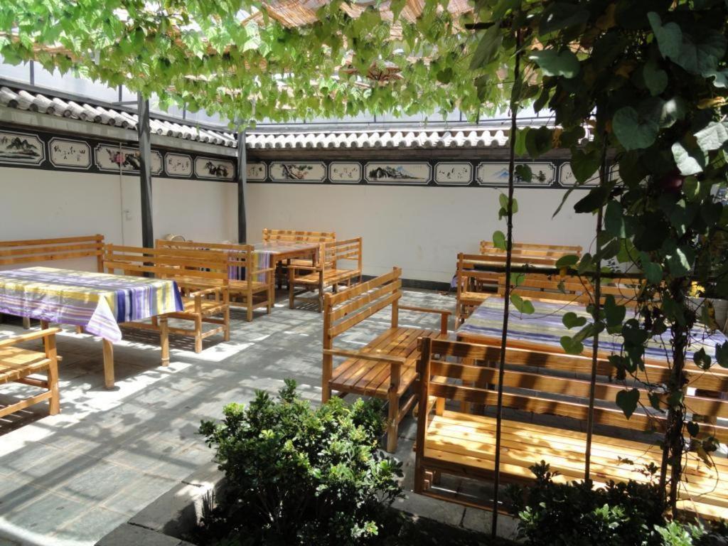 Dali Four Season Flower Inn 大理市 エクステリア 写真